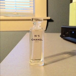 Chanel perfume