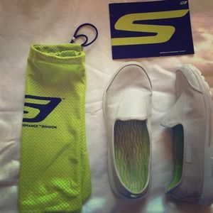 Skechers GO Walks metallic silver used