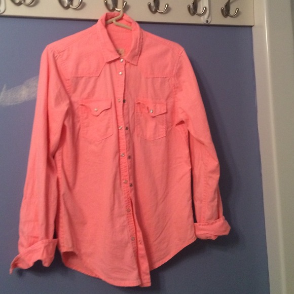 Hollister top