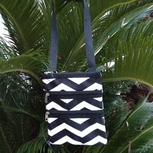 Chevron cross body