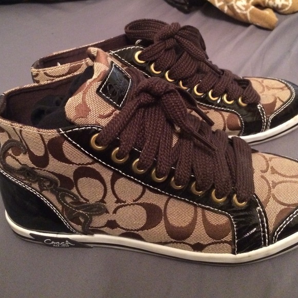 Authentic Coach hightops size 7