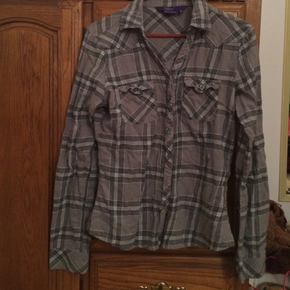 Gray Light Flannel Shirt - Picture 2 of 4