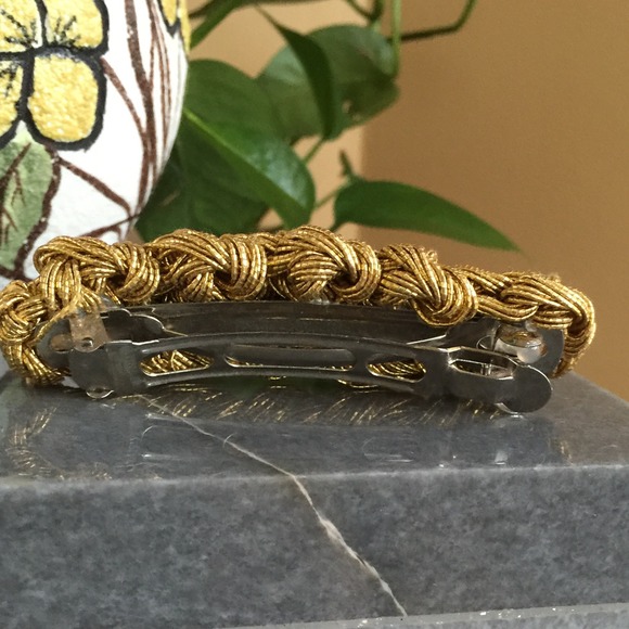 🎉HP🎉Gold Woven Rope Hair Barrette - Picture 2 of 2