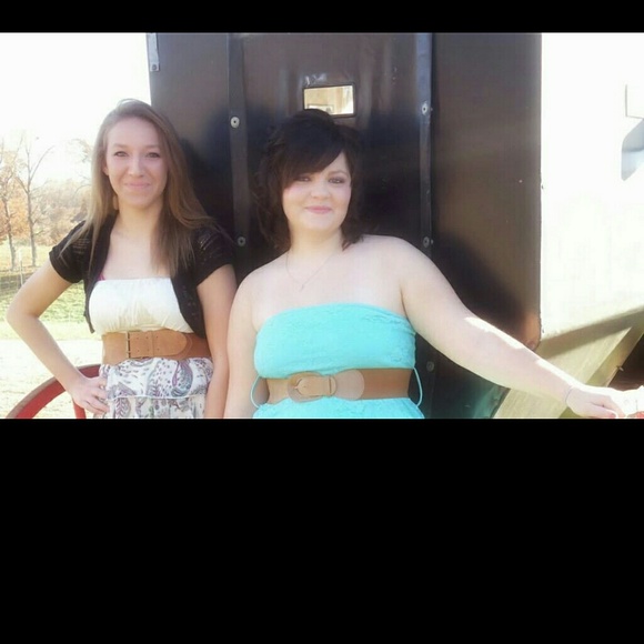 Short white dress for sell