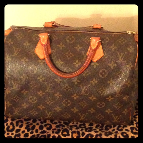 Authentic Louis Vuitton Speedy 30