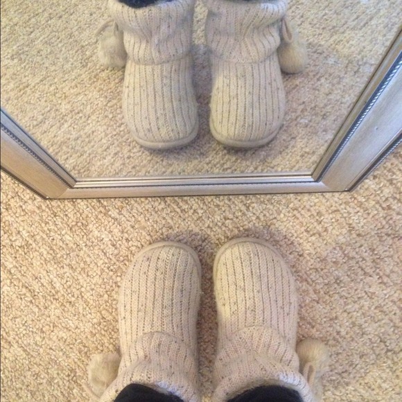 Rocket Dog beige sweater boots