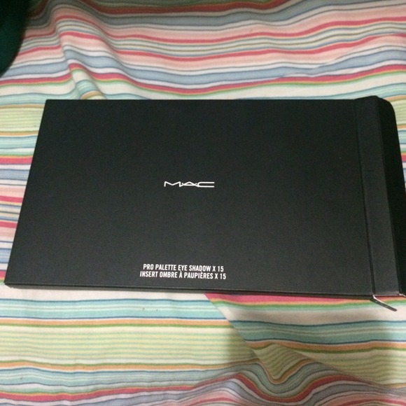 Mac comestics pro palette eye shadow insert x15