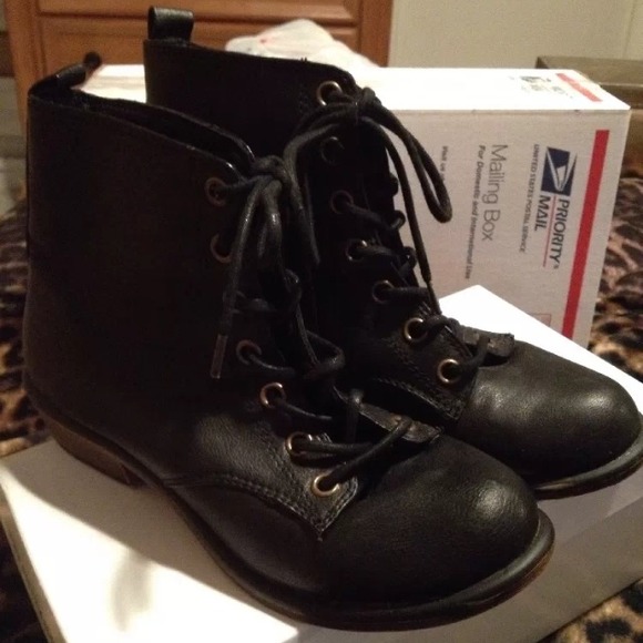 dirty laundry combat boots