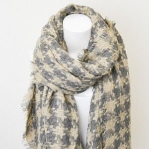 Houndstooth scarf