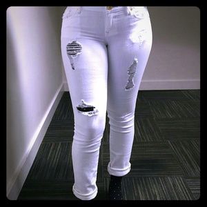 Bundle for @boutiquie White Distressed Ankle Jeans