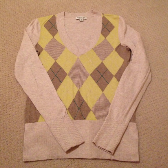 *HOLD* Banana Republic Light Weight Argyle Sweater