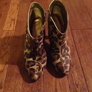 Jessica Simpson Leopard Booties