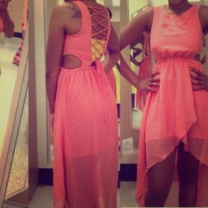 A fancy dress ready for any outing!