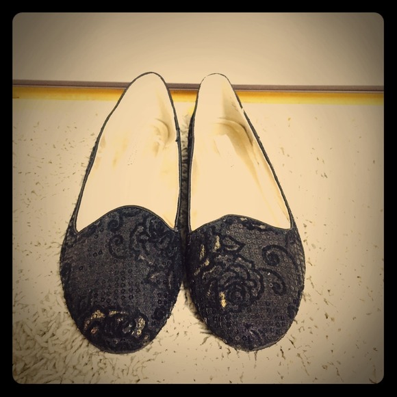 Black Steve Madden Flats