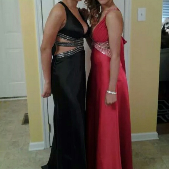 Prom dress - Picture 4 of 4