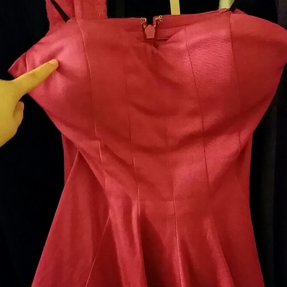 Hot pink peplum dress - Picture 2 of 4