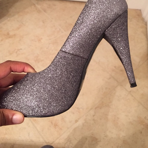✨💗HP✨ Glitter heels - Picture 2 of 3