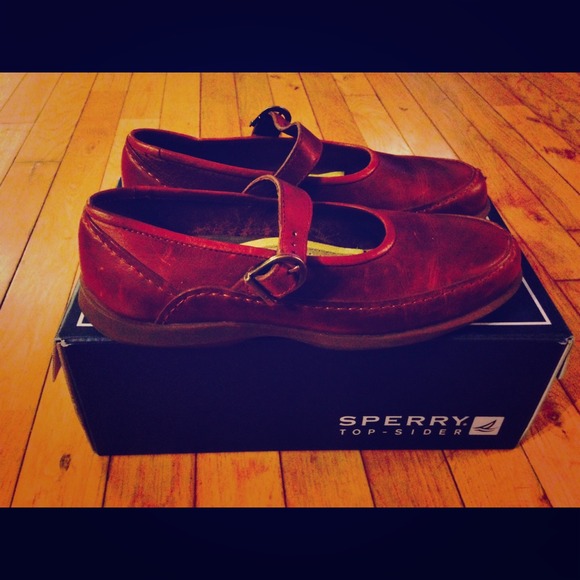 Sperry Top Siders Size 7. Like new.