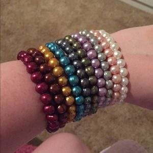 Set of 10 honora pearl stretch bracelets