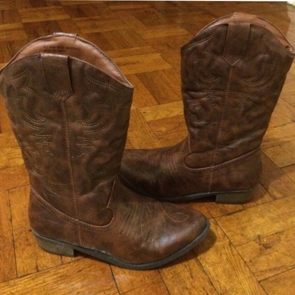 Brown Cowboy boots
