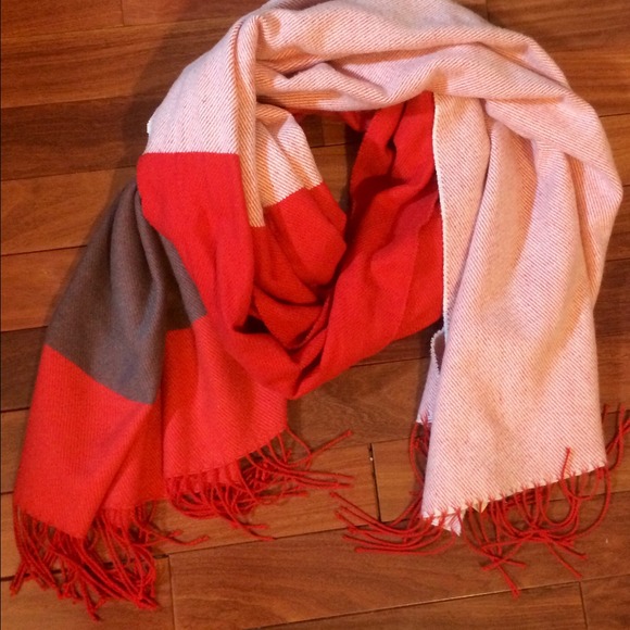 Red Blanket Scarf - Picture 2 of 2