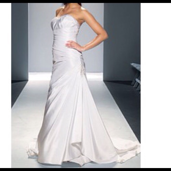 NWT Taffeta Wedding Gown