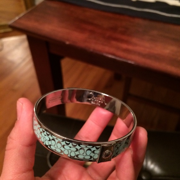 Coach bracelets - Picture 4 of 4