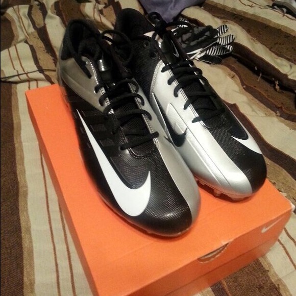 Brand new nike cleats
