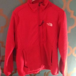 Woman's Denali northface jacket