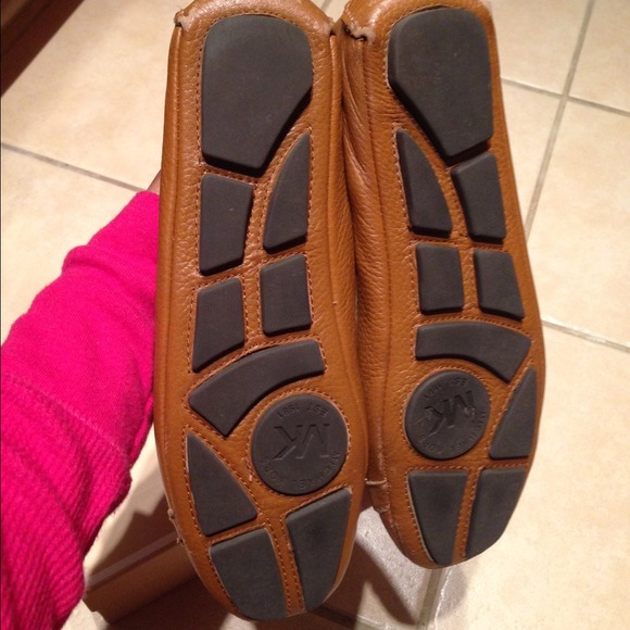 MICHAEL MICHAEL KORS
FULTON LEATHER MOCCASIN - Picture 4 of 4