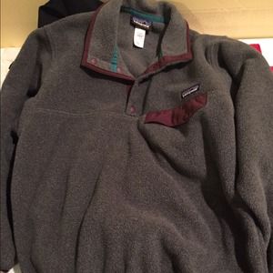Grey and maroon patagonia