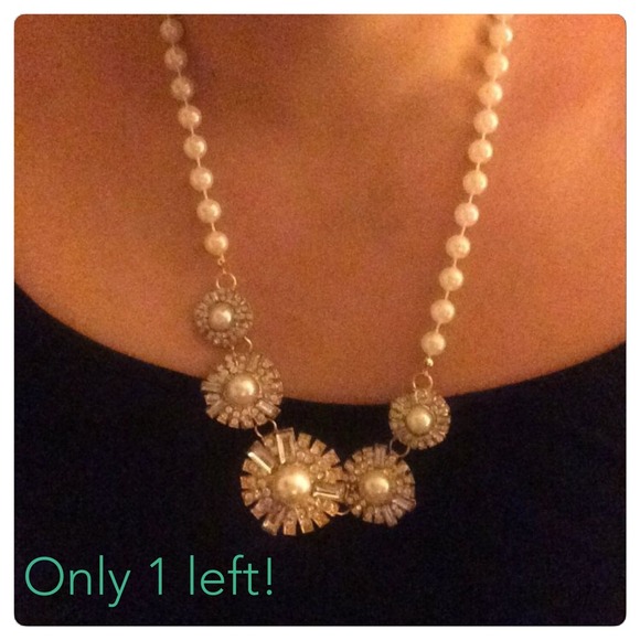 Statement necklace