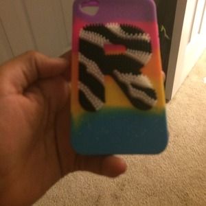 R case iPod 4