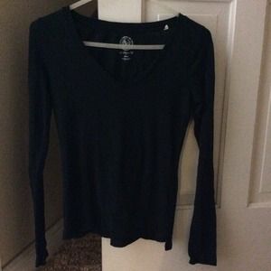 Long sleeve black shirt