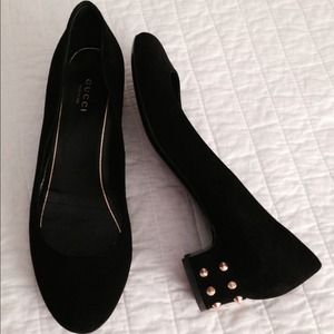 Bundle- Authentic Gucci pumps/2 black Theory pants