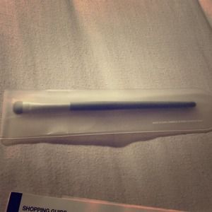 Mk eye smudger brush