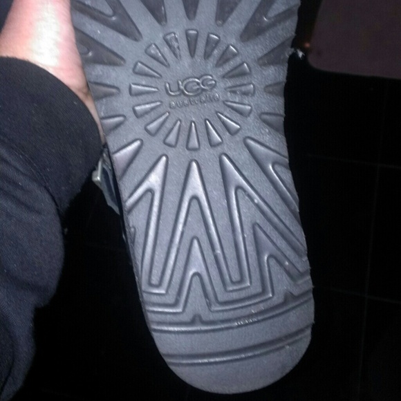 Ugg Blaise add'l pix - Picture 3 of 4