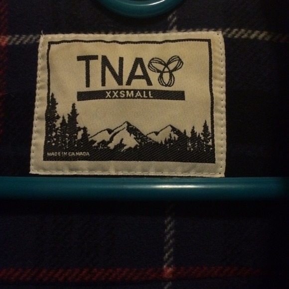 ❌SOLD❌ TNA duffle coat - Picture 3 of 4