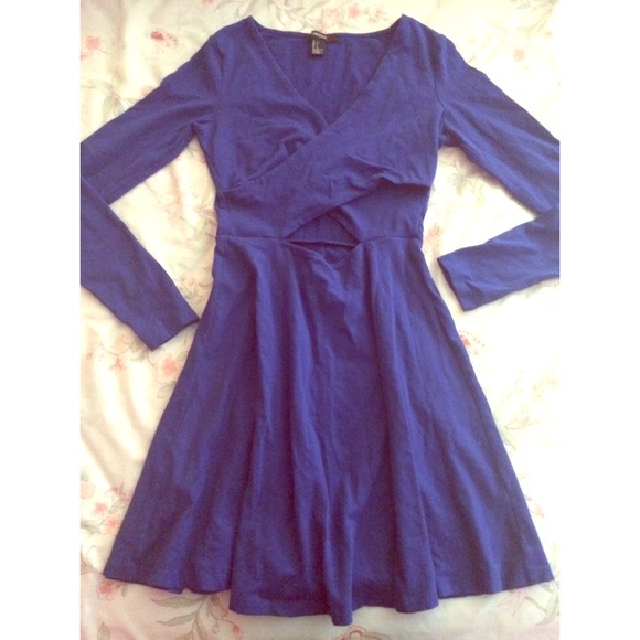 Blue dress, flare