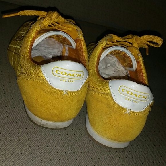 Coach ?? - Picture 2 of 4