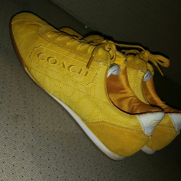 Coach ?? - Picture 3 of 4