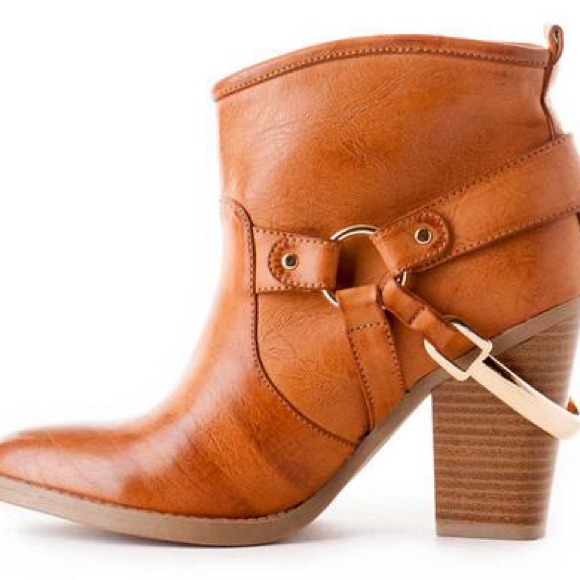 ❌SOLD❌ Quinn (Francesca's) Dakota Ankle Boots - Picture 1 of 2