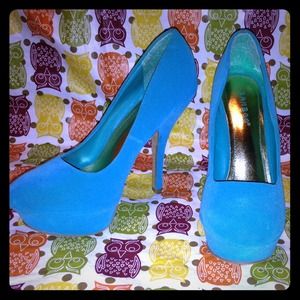 Teal Pumps