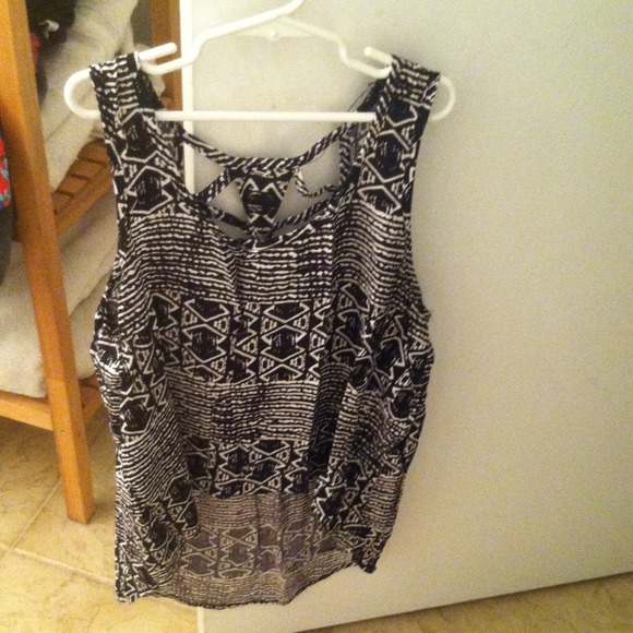 Low high tank top