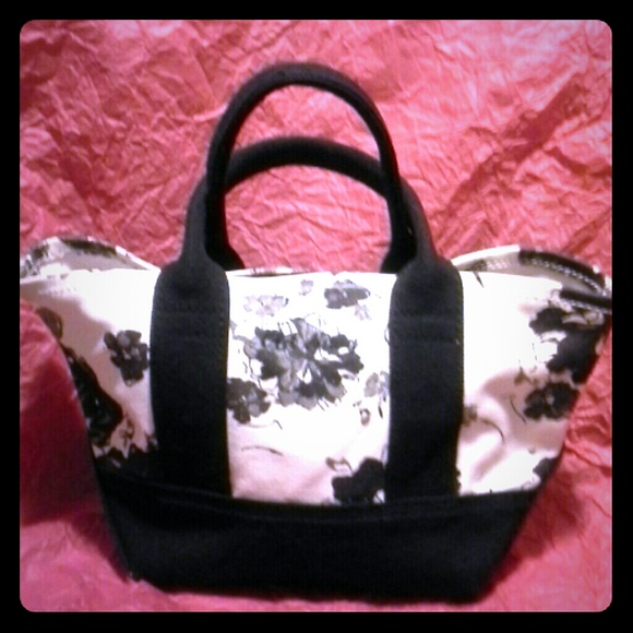 OLD NAVY CANVAS HANDBAG - Picture 1 of 2