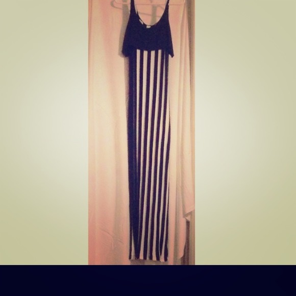 black and white striped 2 tone long cotton dress. - Picture 1 of 1