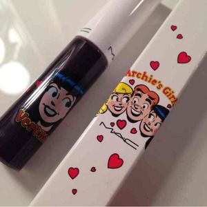 MAC Archie's girls lipglass - feelin' so good