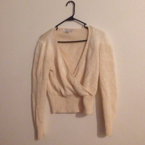 Cream vintage wrap around winter sweater - Picture 1 of 3