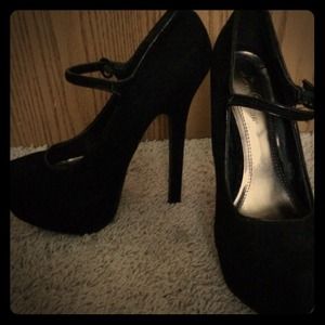 Sold‼️‼️Love culture maryjane pumps sz 6.5