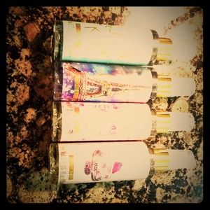 Body mist perfume bottles